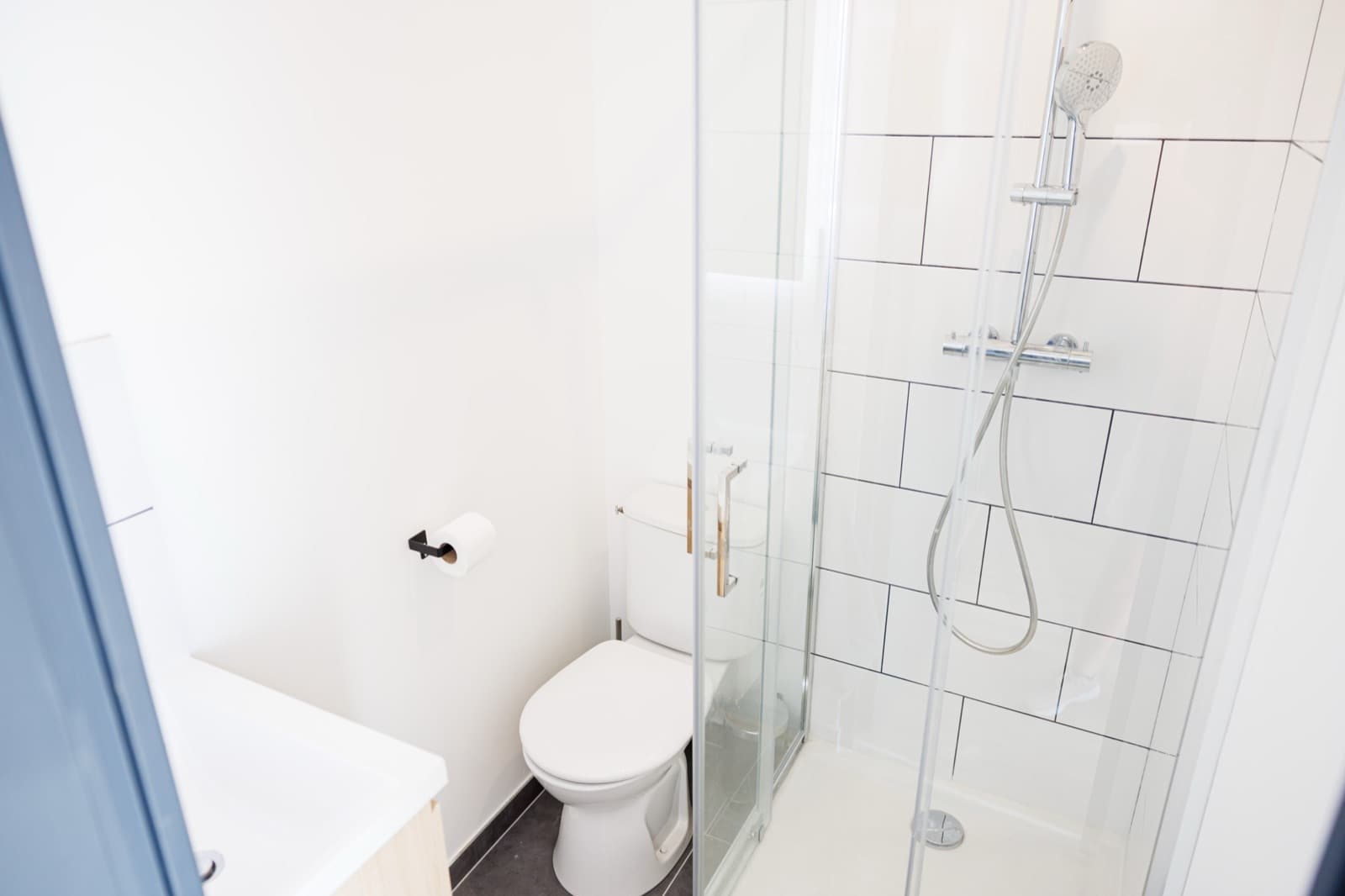 Chambre — Coliving Thenard — miniature photo 3