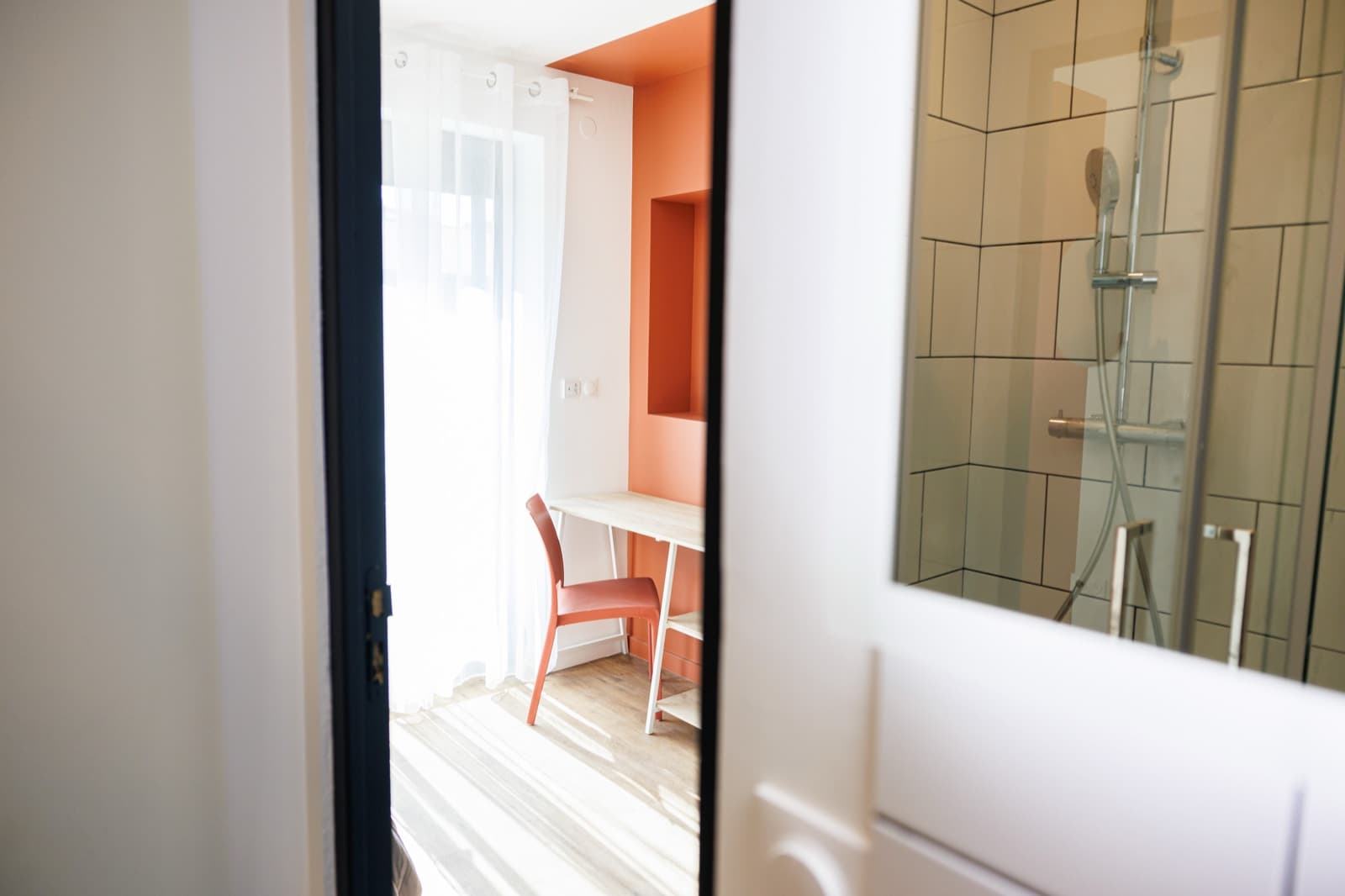 Chambre — Coliving Thenard — miniature photo 4