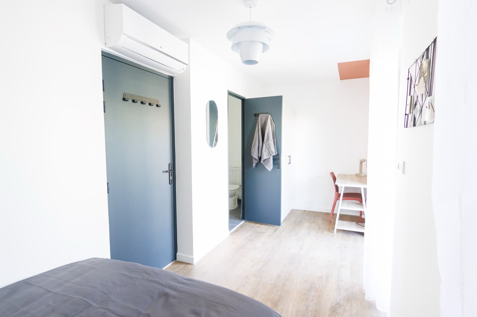 Chambre — Coliving Thenard — miniature photo 3