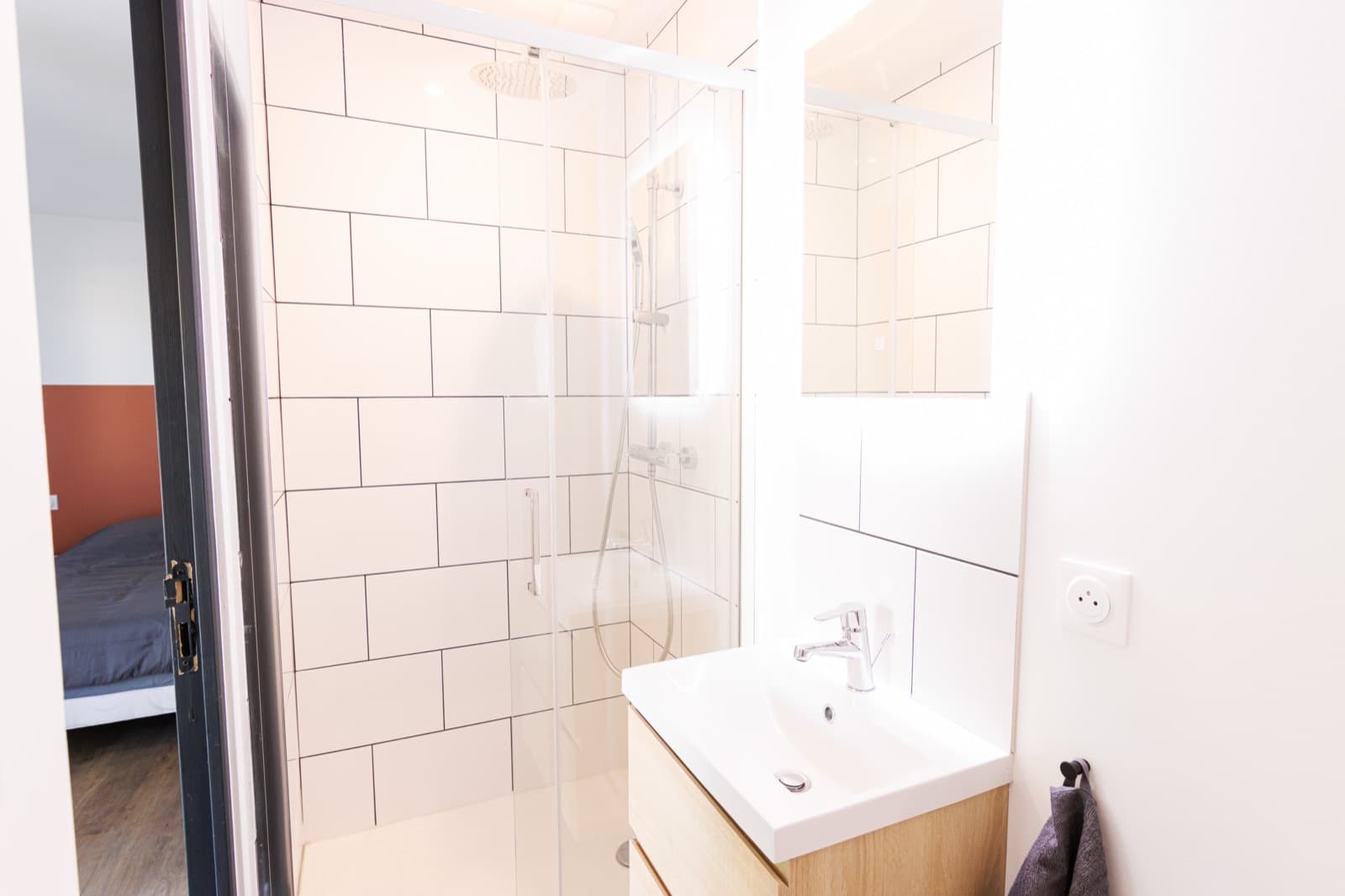 Chambre — Coliving Thenard — miniature photo 4