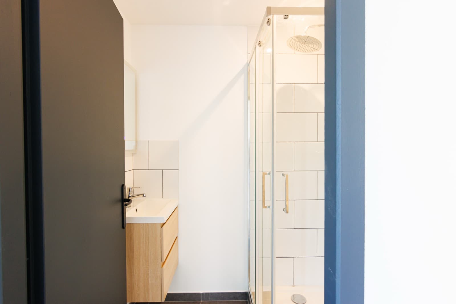 Studio — Coliving Thenard — miniature photo 2