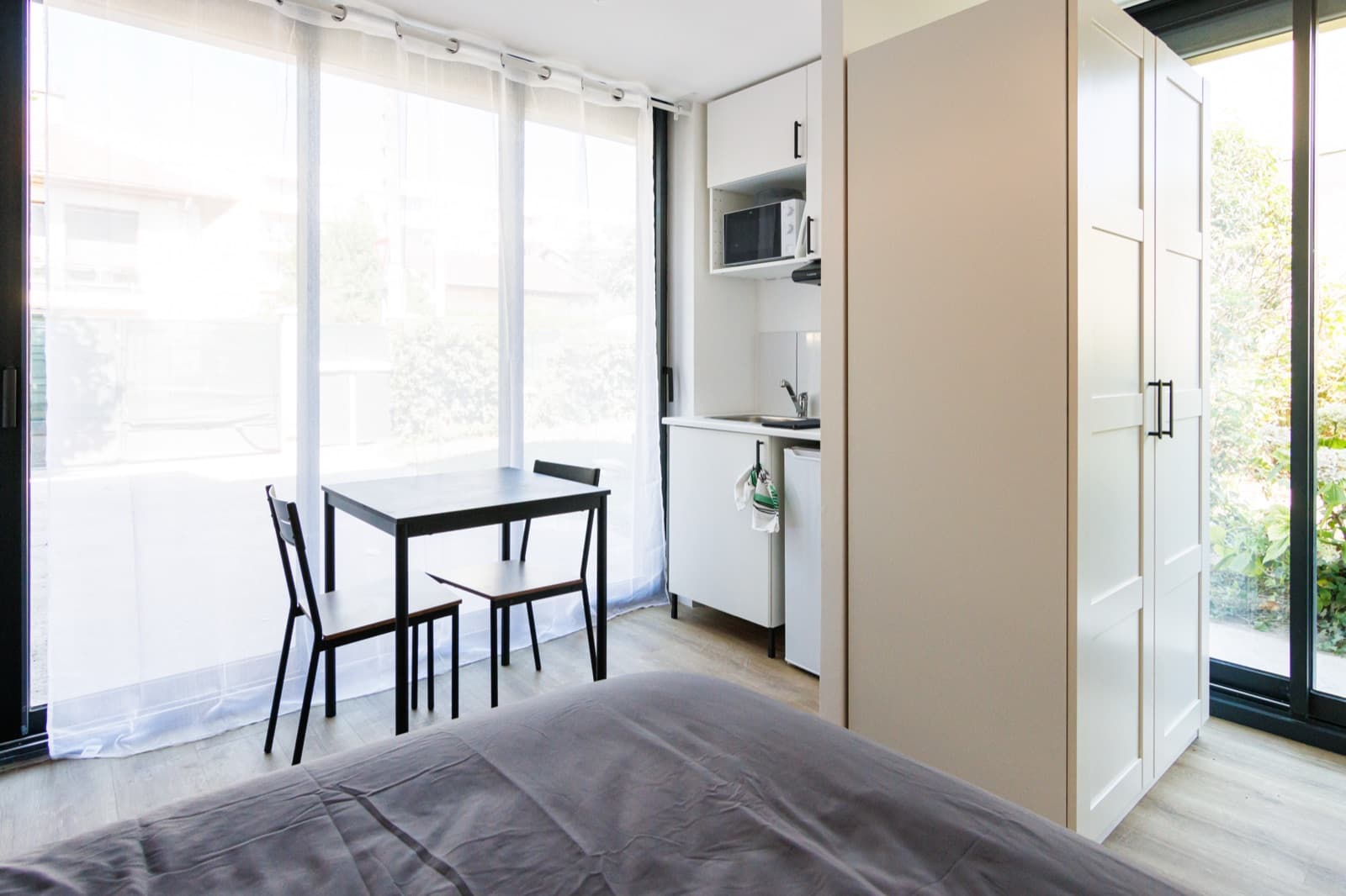 Studio — Coliving Thenard — miniature photo 5