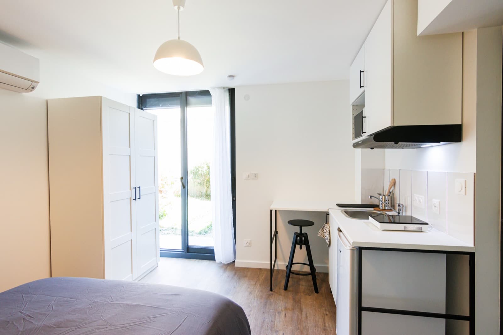 Studio — Coliving Thenard — miniature photo 2