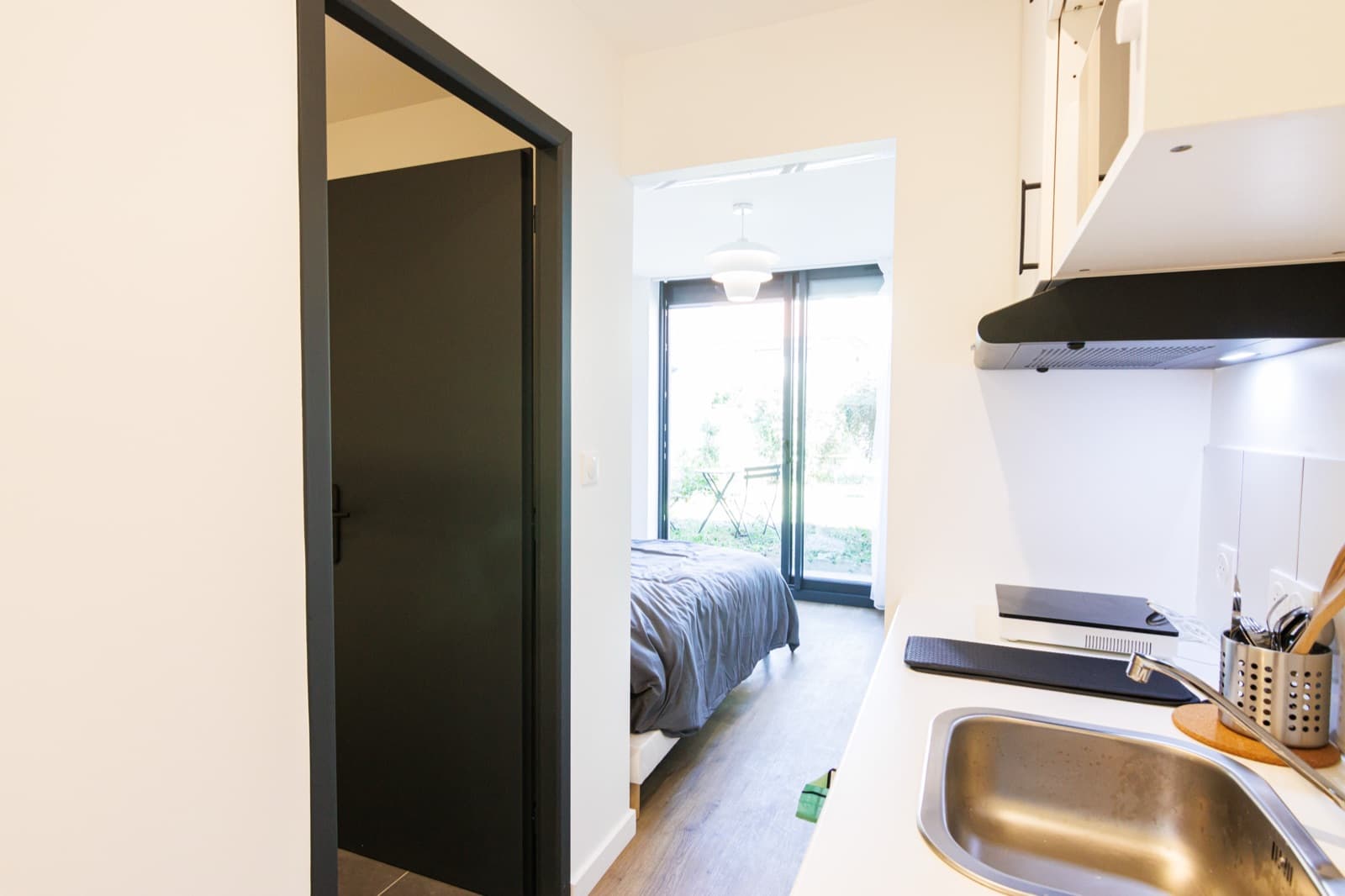 Studio — Coliving Thenard — miniature photo 2