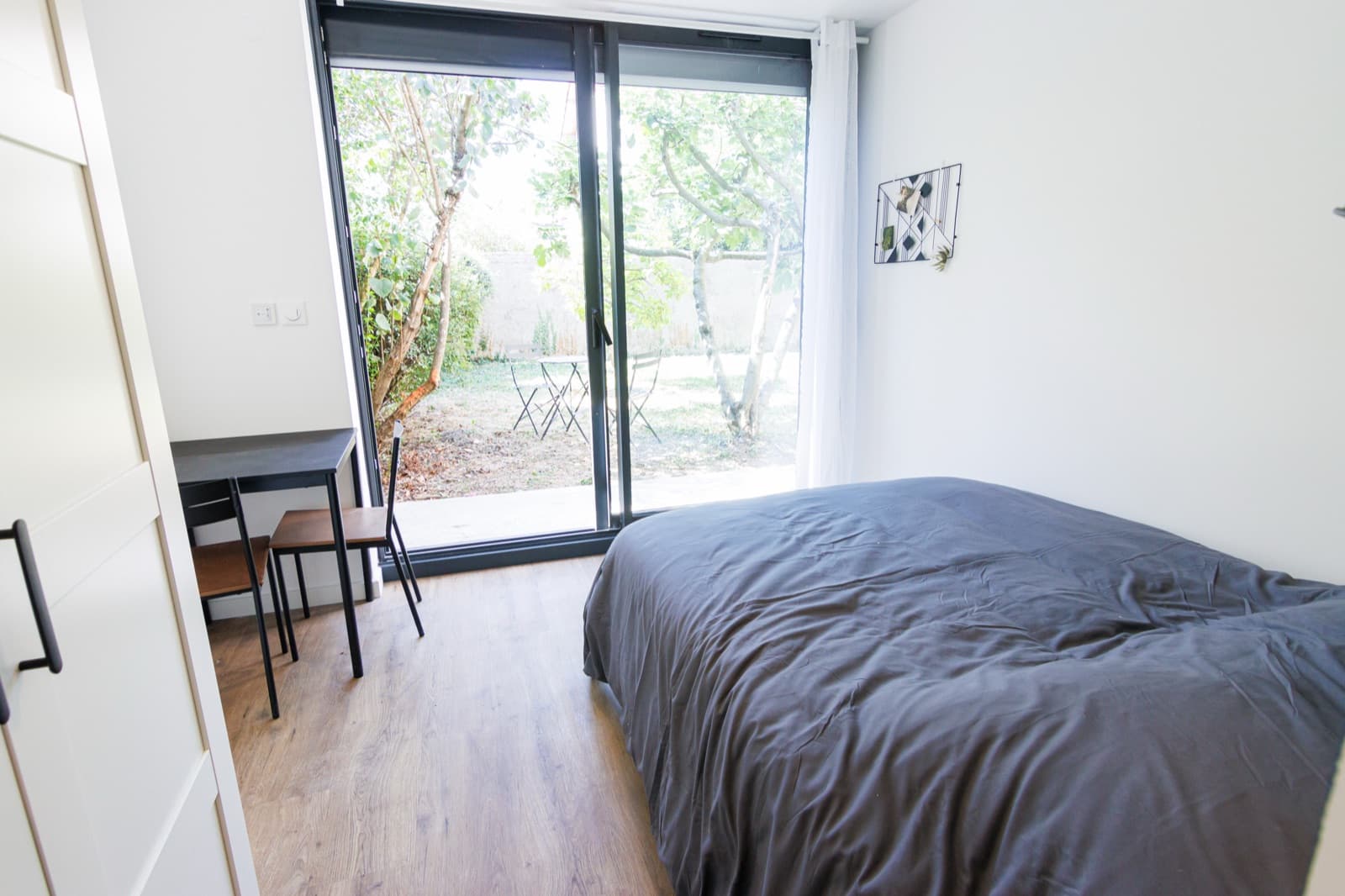 Studio — Coliving Thenard — miniature photo 3