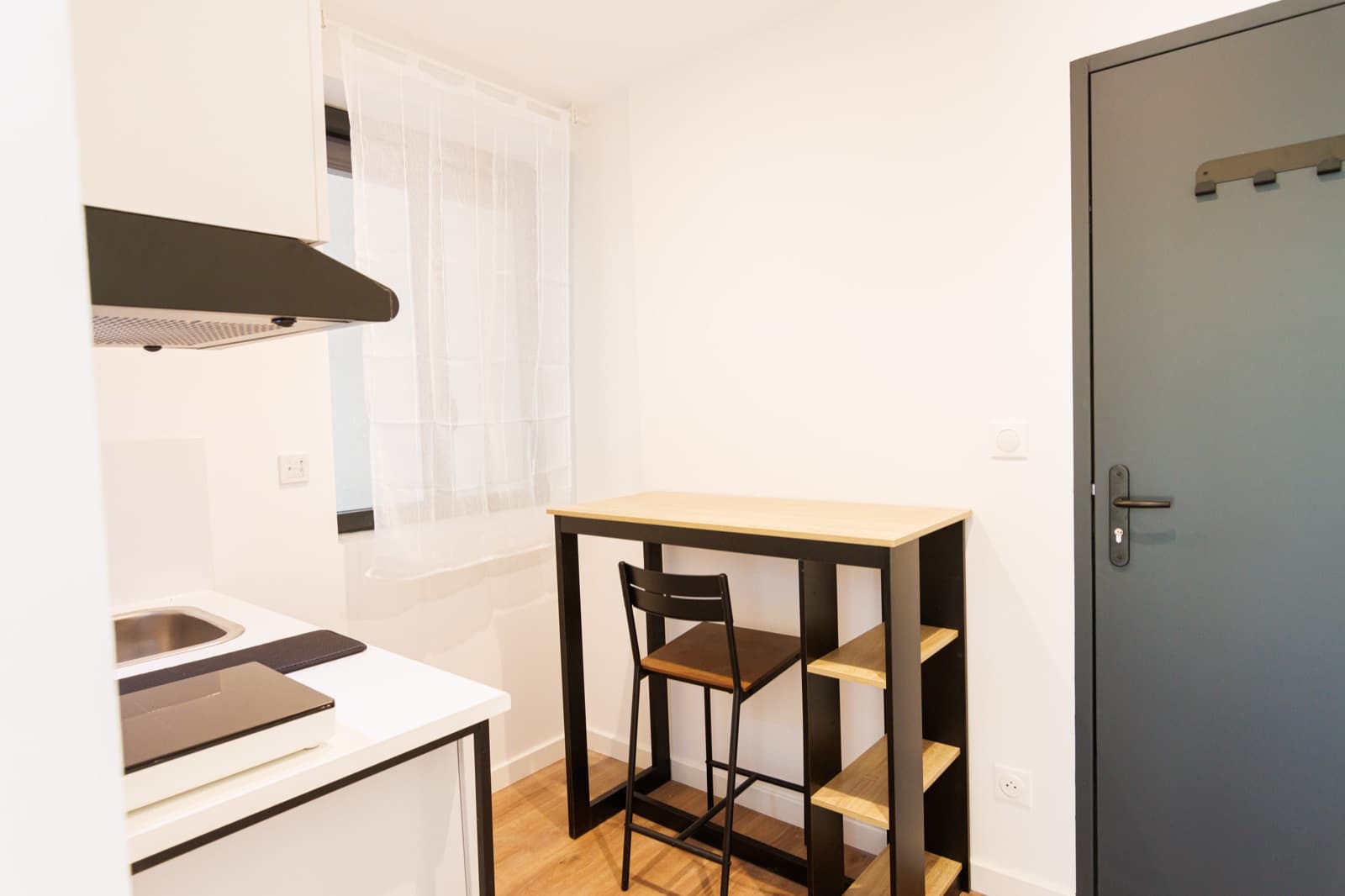 Studio — Coliving Thenard — miniature photo 2